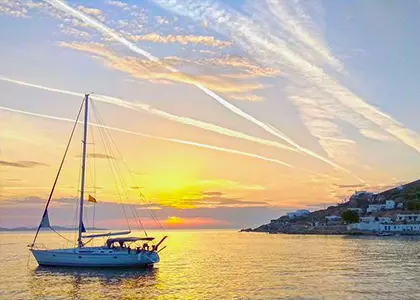 Adults Sunset Sailing Yacht Cruise in Mykonos